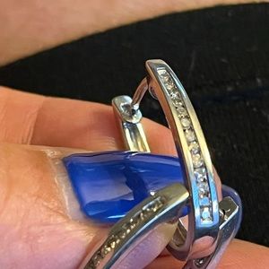 SOLD SOLD SOLD💕10K White Gold Diamond Earrings 💕